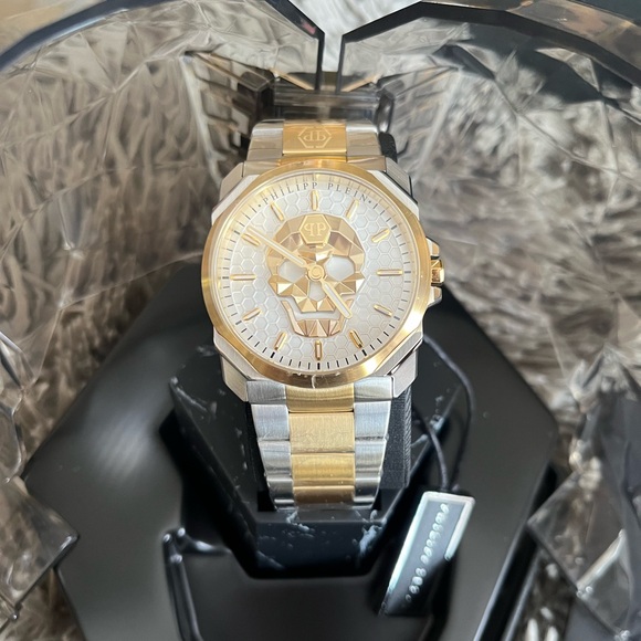 🎉SOLD🎉 PHILIP PLEIN
The Skull King Quartz Silver Dial Two-Tone Men's Watch - Picture 5 of 12